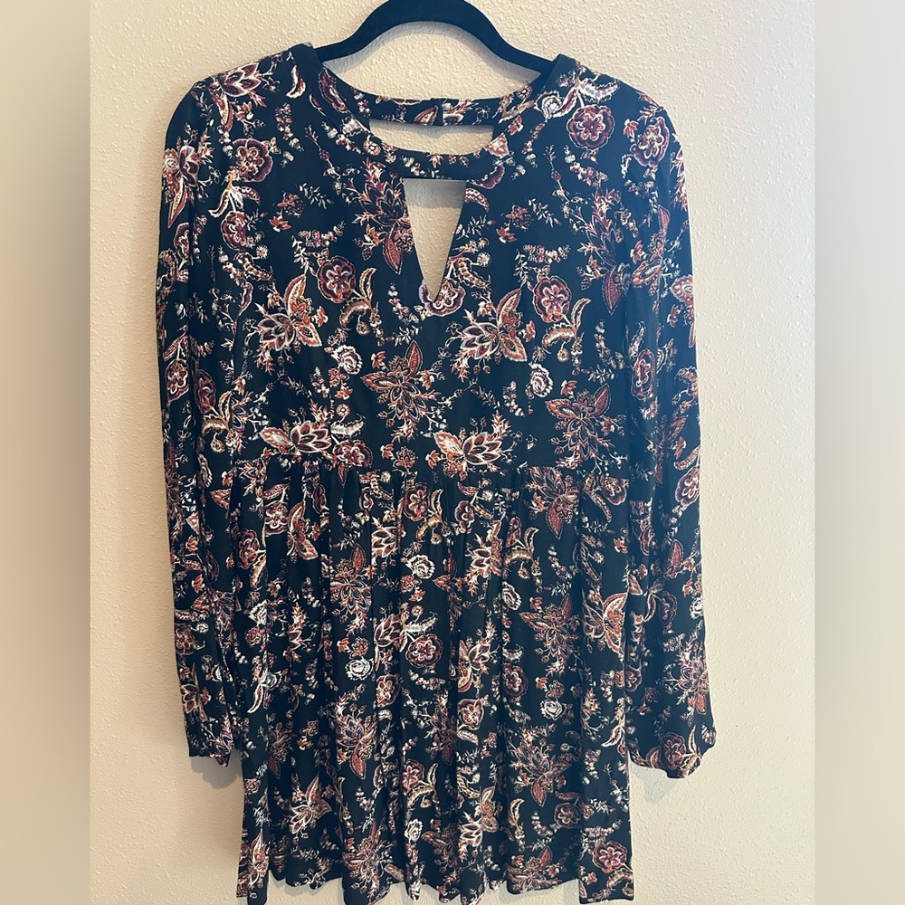 Hem & Thread Black Floral Dress with Bell Sleeves Medium